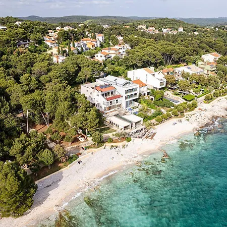 Apartment Beeindruckendes Direkt Am Strand, Gute Taxibootverbindungen Nach Altstadt Rovinj